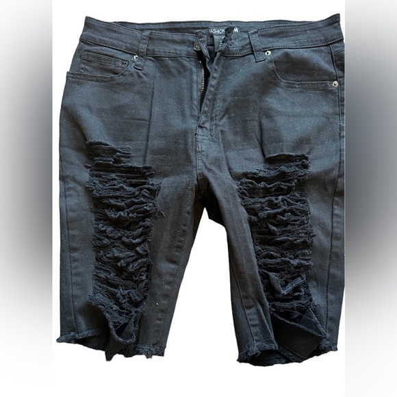 FASHION NOVA JEAN SHORTS WITH RIPS - Picture 1 of 3